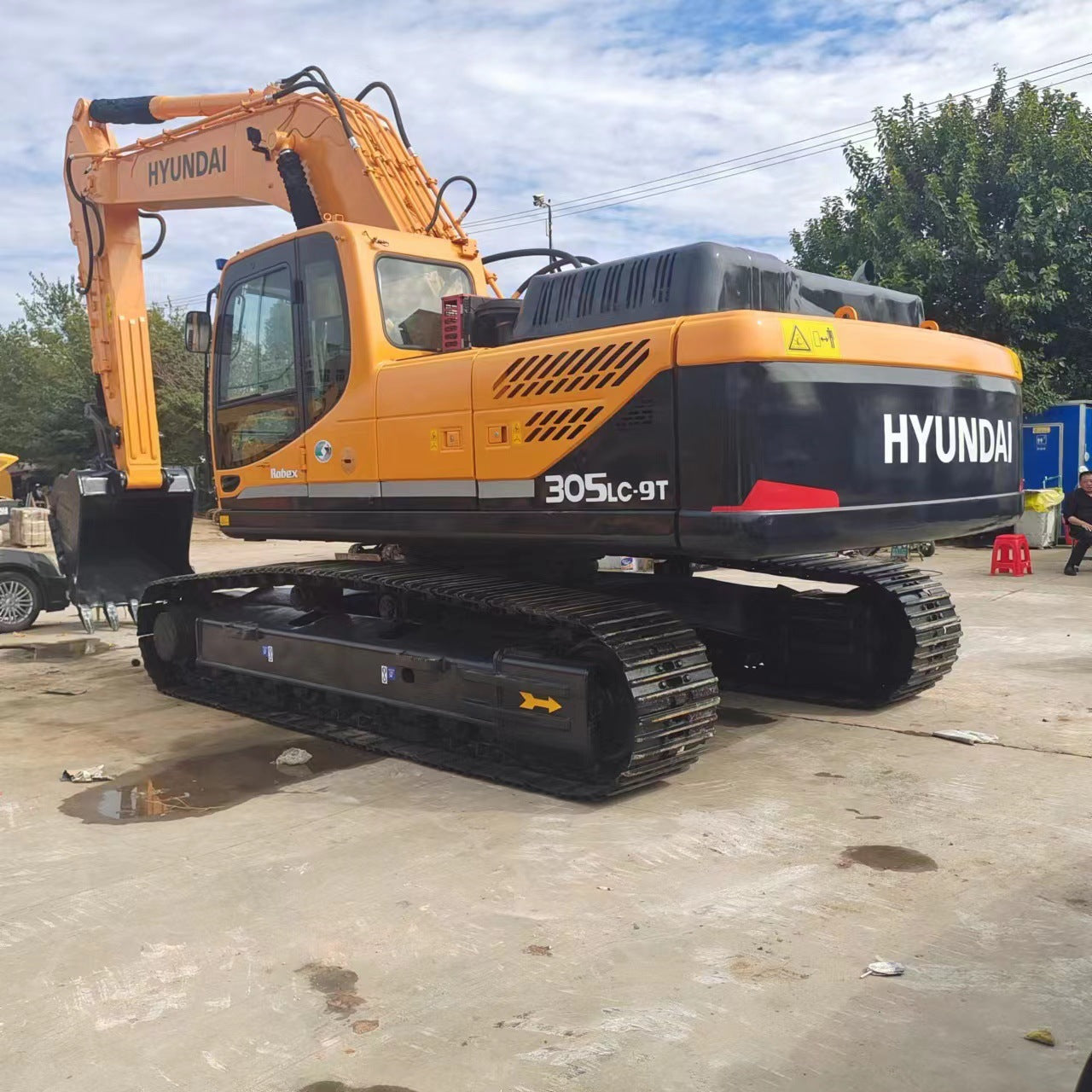 HYUNDAI305-9 Large - Scale 30 - ton Excavator for Earthwork Digging Machine