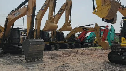 Second-hand large excavators, including Komatsu PC350, PC400, and PC450.