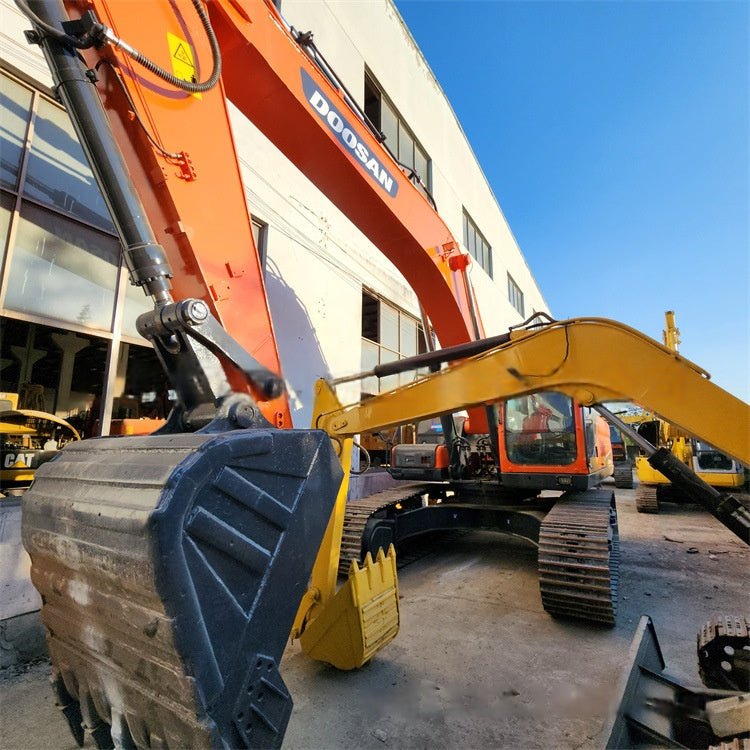 Second-hand Doosan DX340LC-9C Excavator